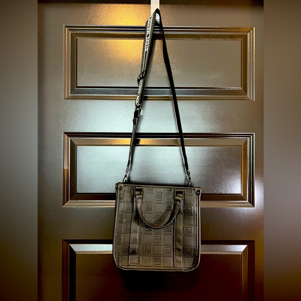 Steve Madden black mini Bsidra Crossbody